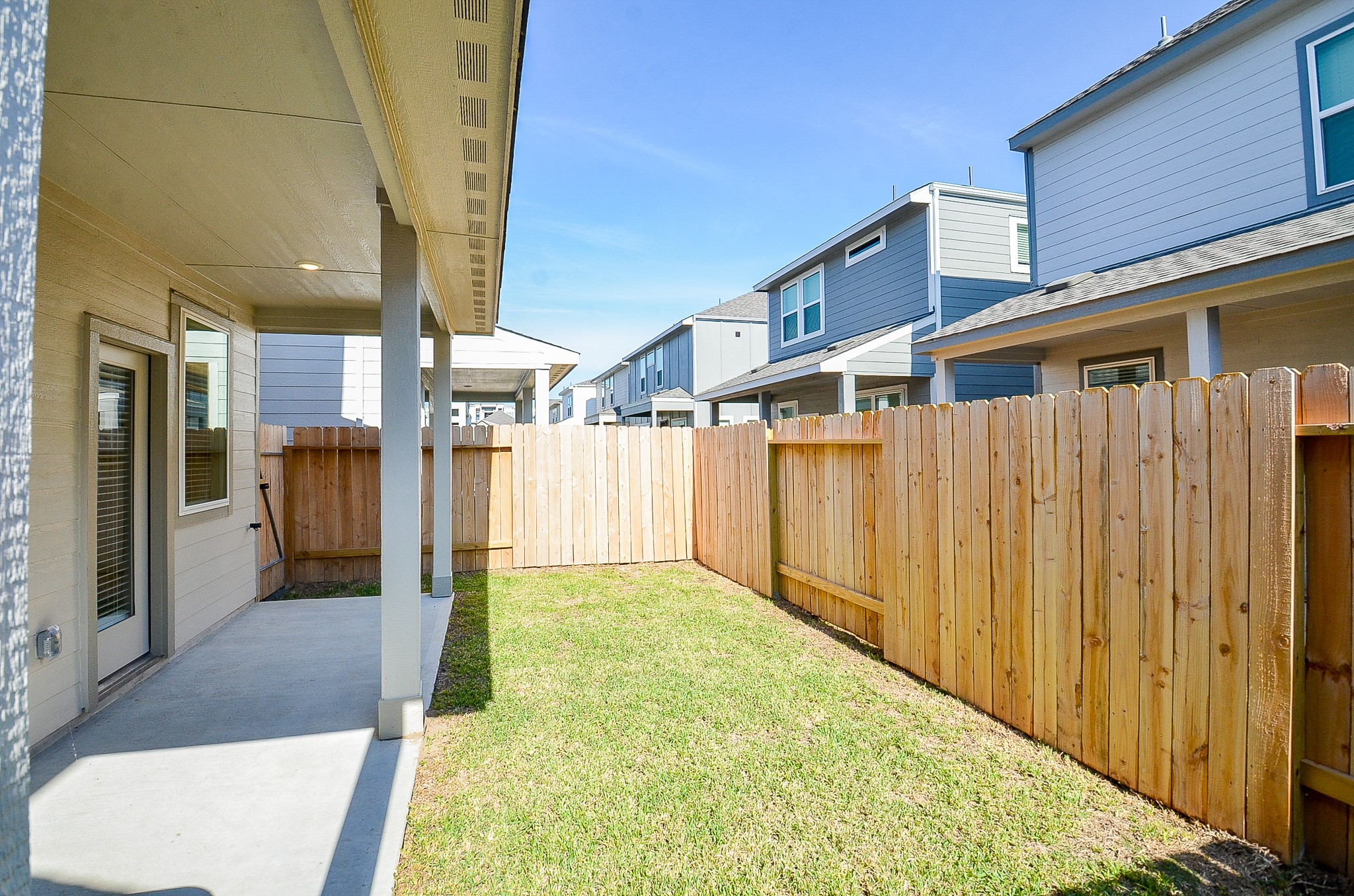 3107 Boulder Rnch Drive Houston, TX 77063 - Photo 8 of 40 a view of a back yard of the house