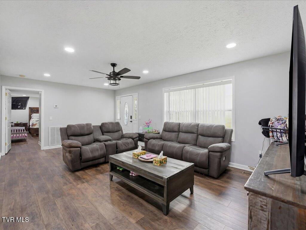 2066 Mullins Road Russellville, TN 37860 - Photo 8 of 43 2066 Mullins Rd - 8