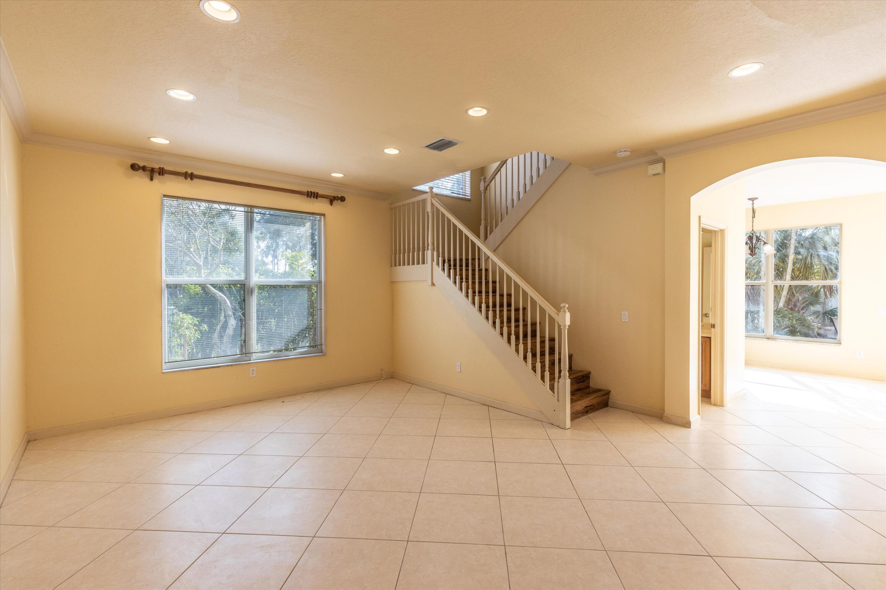 5012 Solar Point Drive Greenacres, FL 33463 - Photo 14 of 39 f8_5012SolarPointDr_007