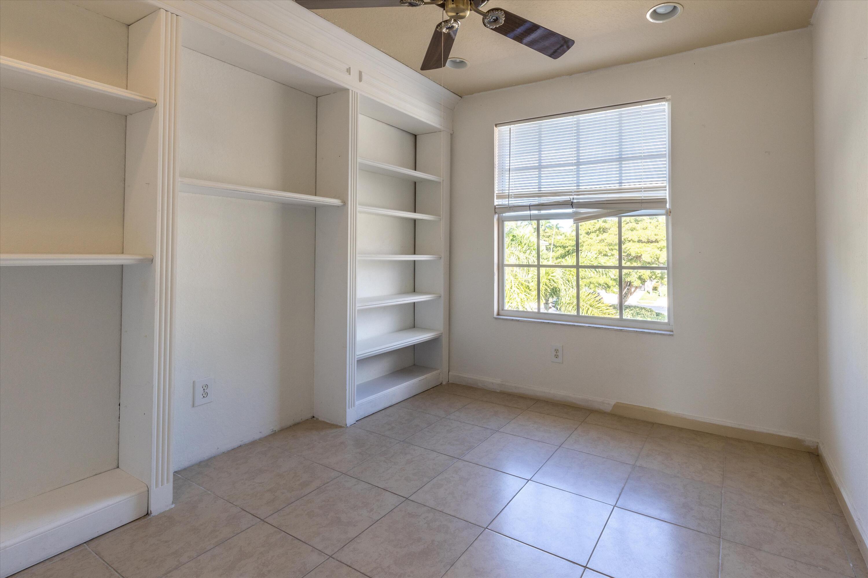 5012 Solar Point Drive Greenacres, FL 33463 - Photo 23 of 39 f8_5012SolarPointDr_020