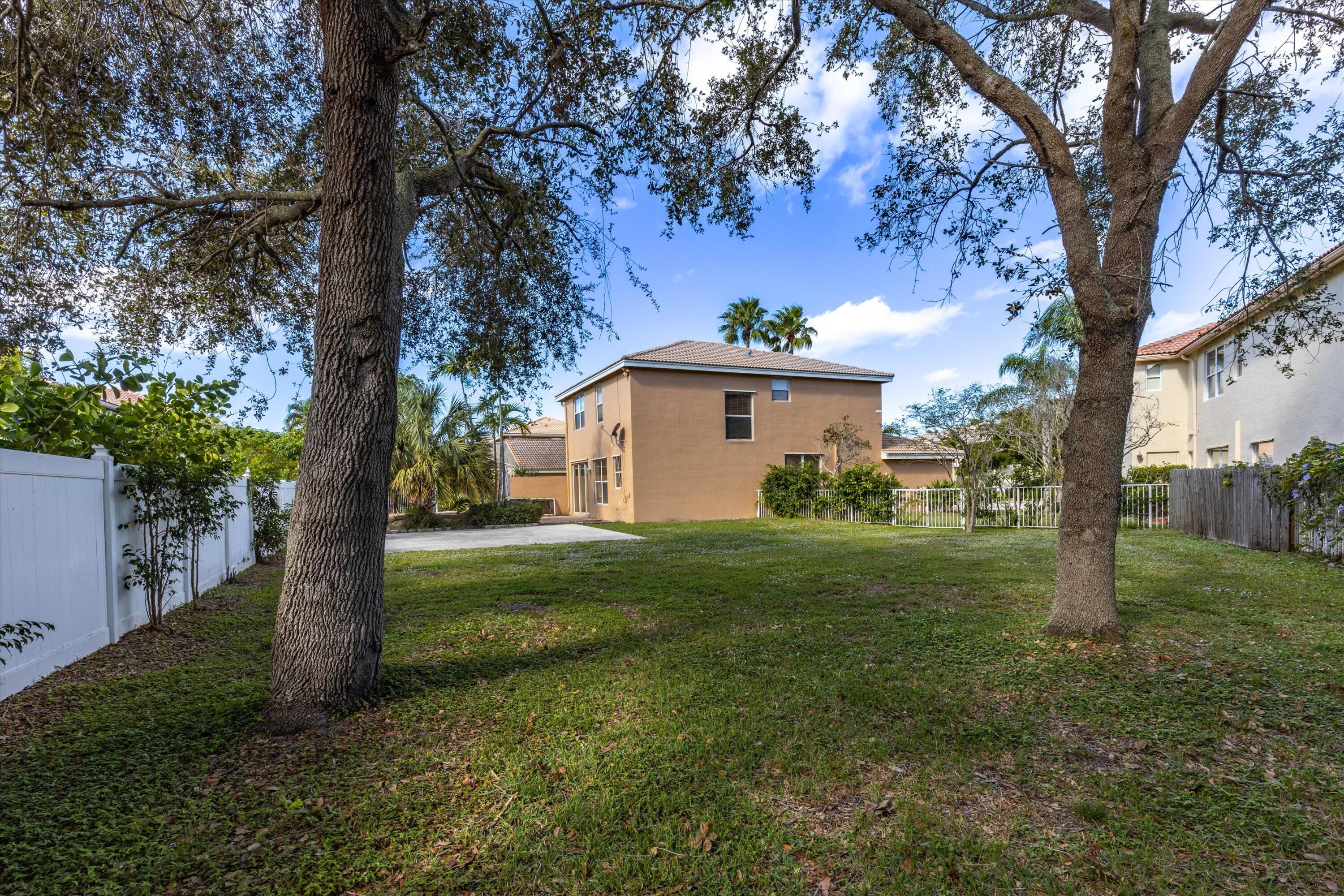 5012 Solar Point Drive Greenacres, FL 33463 - Photo 28 of 39 f8_5012SolarPointDr_028