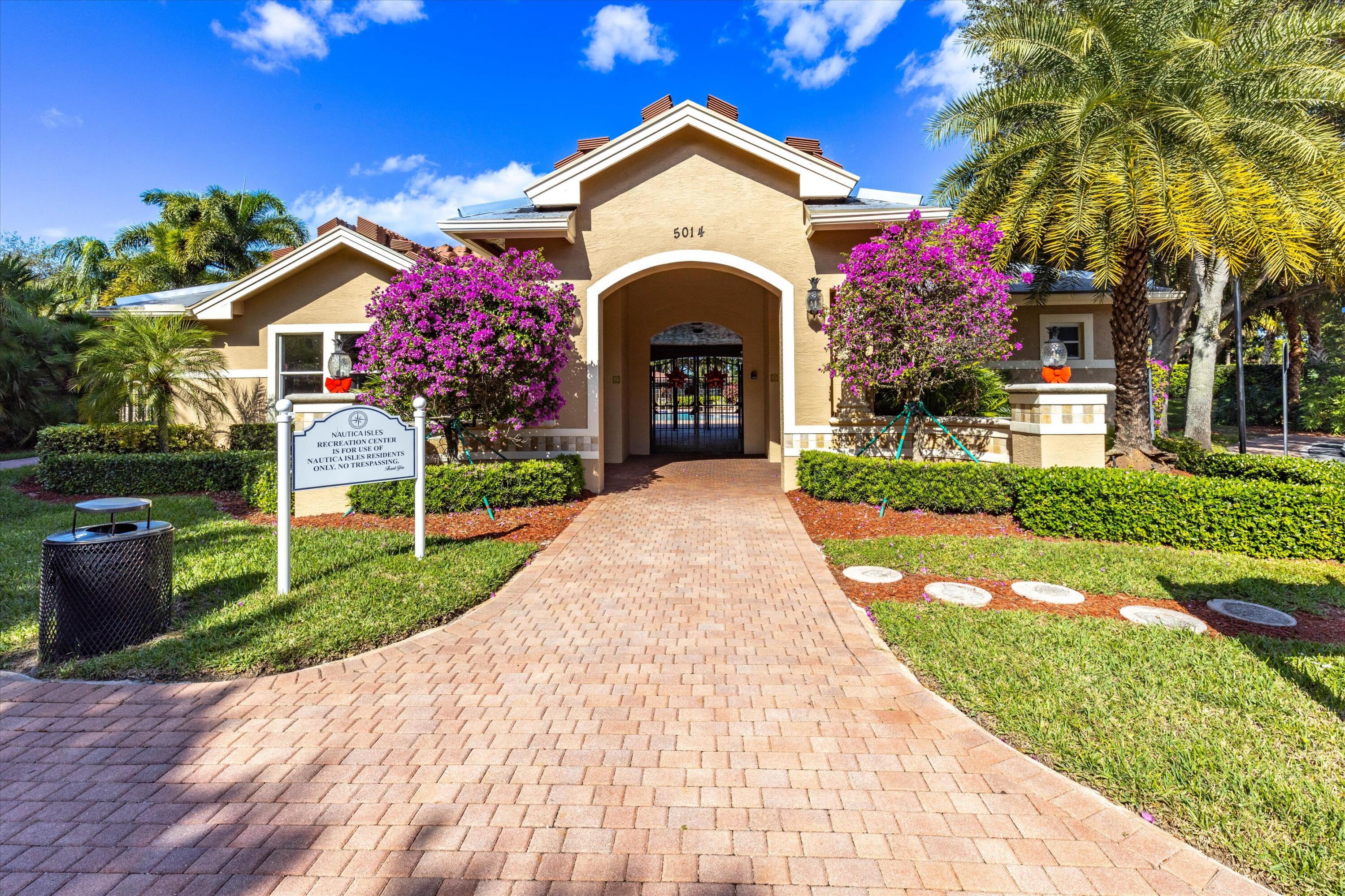 5012 Solar Point Drive Greenacres, FL 33463 - Photo 33 of 39 f8_5012SolarPointDr_031