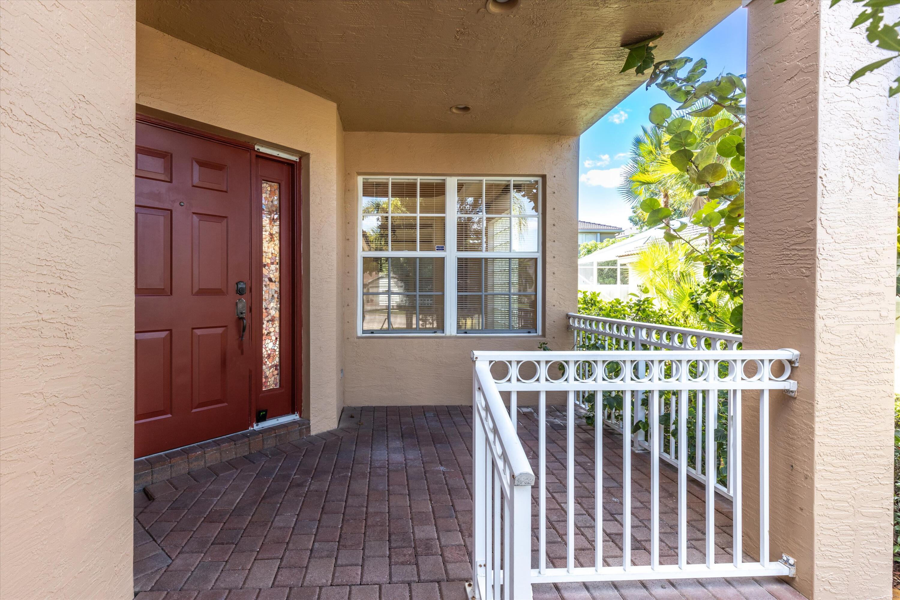 5012 Solar Point Drive Greenacres, FL 33463 - Photo 4 of 39 f8_5012SolarPointDr_004