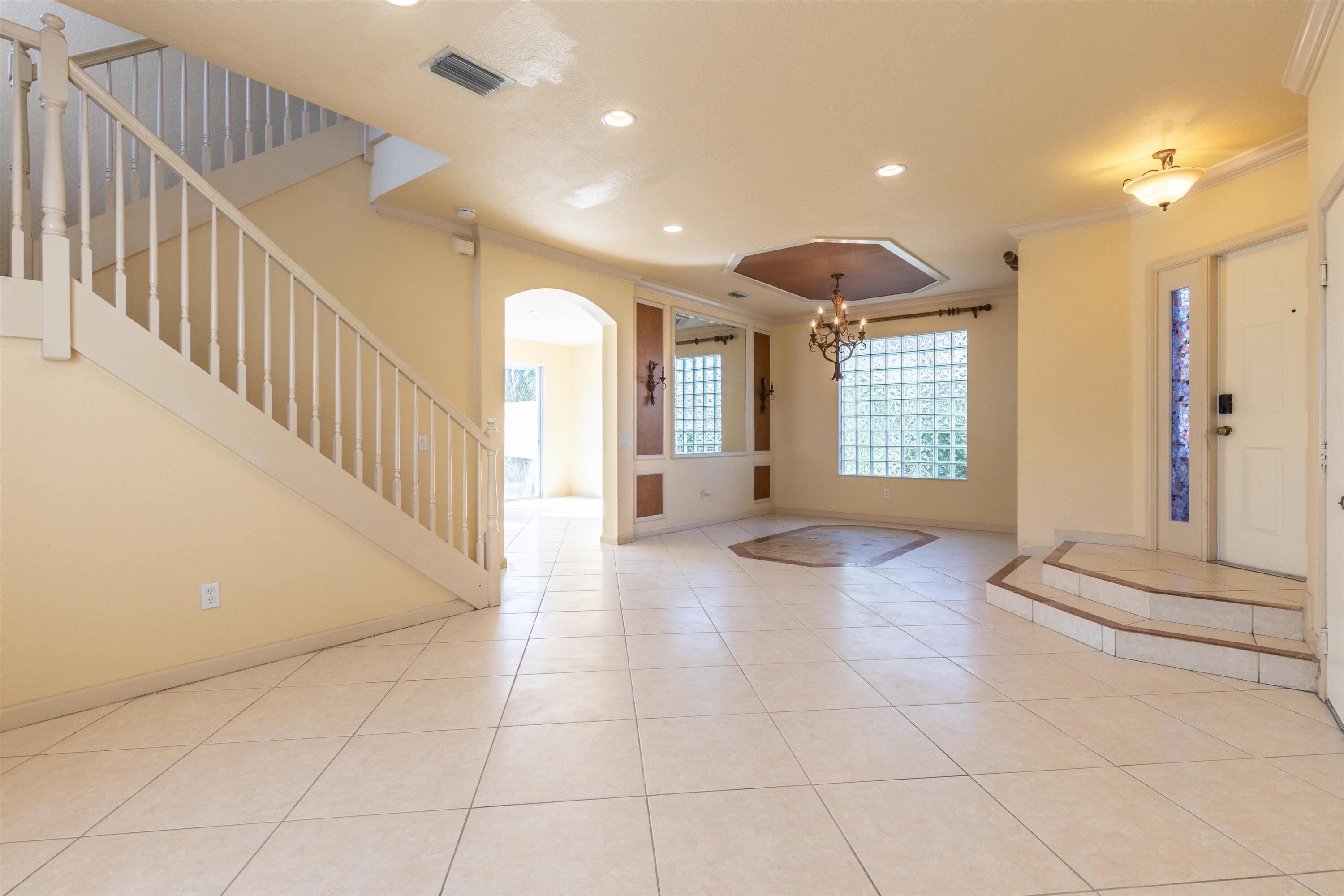 5012 Solar Point Drive Greenacres, FL 33463 - Photo 5 of 39 f8_5012SolarPointDr_006