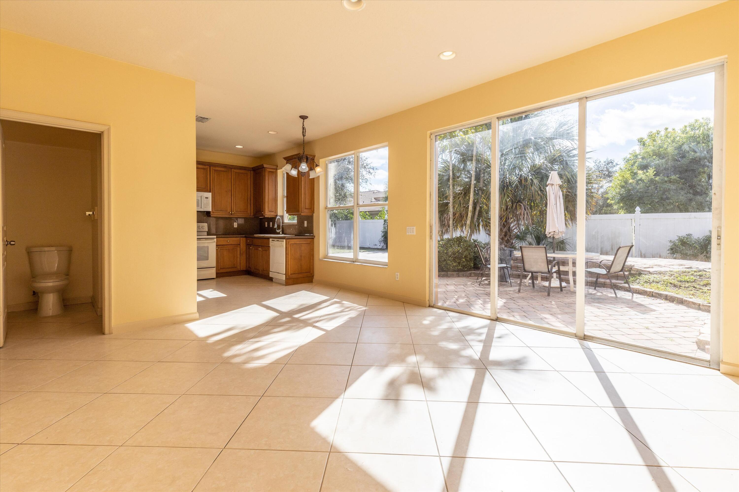 5012 Solar Point Drive Greenacres, FL 33463 - Photo 9 of 39 f8_5012SolarPointDr_010