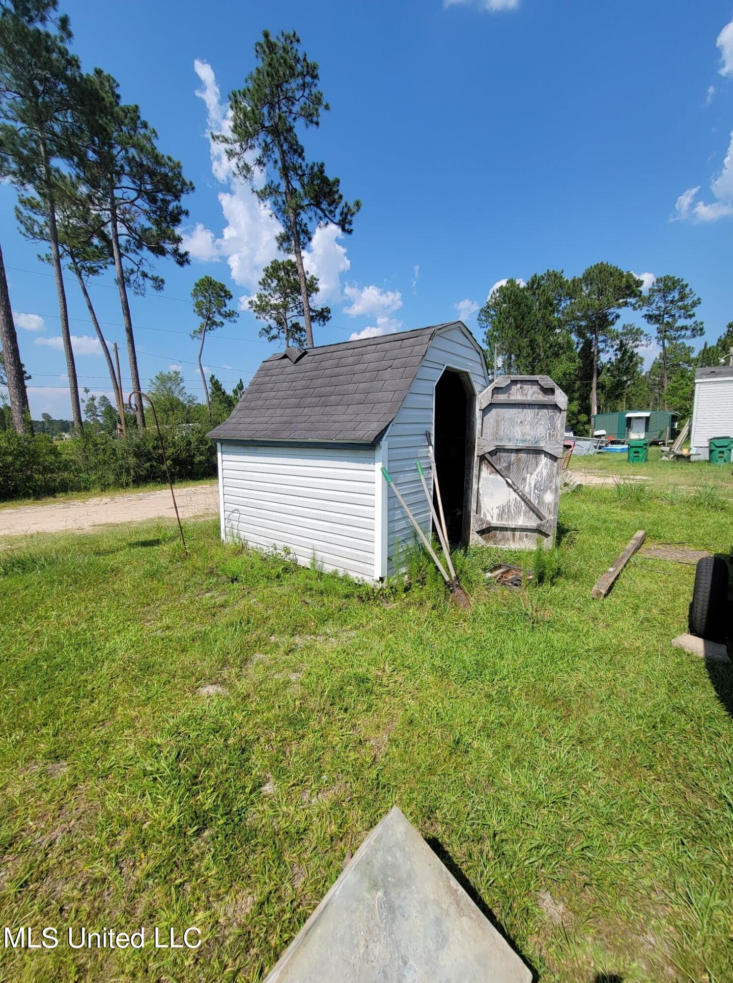 13312 School Land Road Vancleave, MS 39565 - Photo 17 of 17 pump house shed