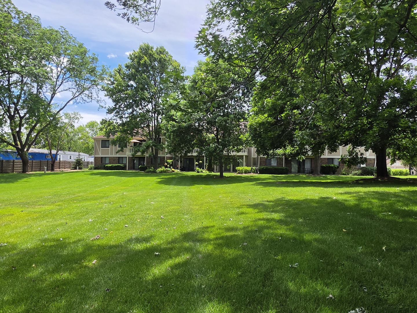 733 Plum Tree Court, Unit C2 Wheeling, IL 60090 - Photo 23 of 25