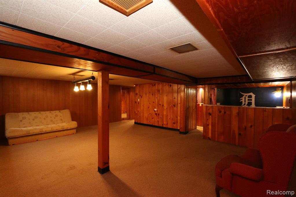 27555 Jean Road Warren, MI 48093 - Photo 23 of 30