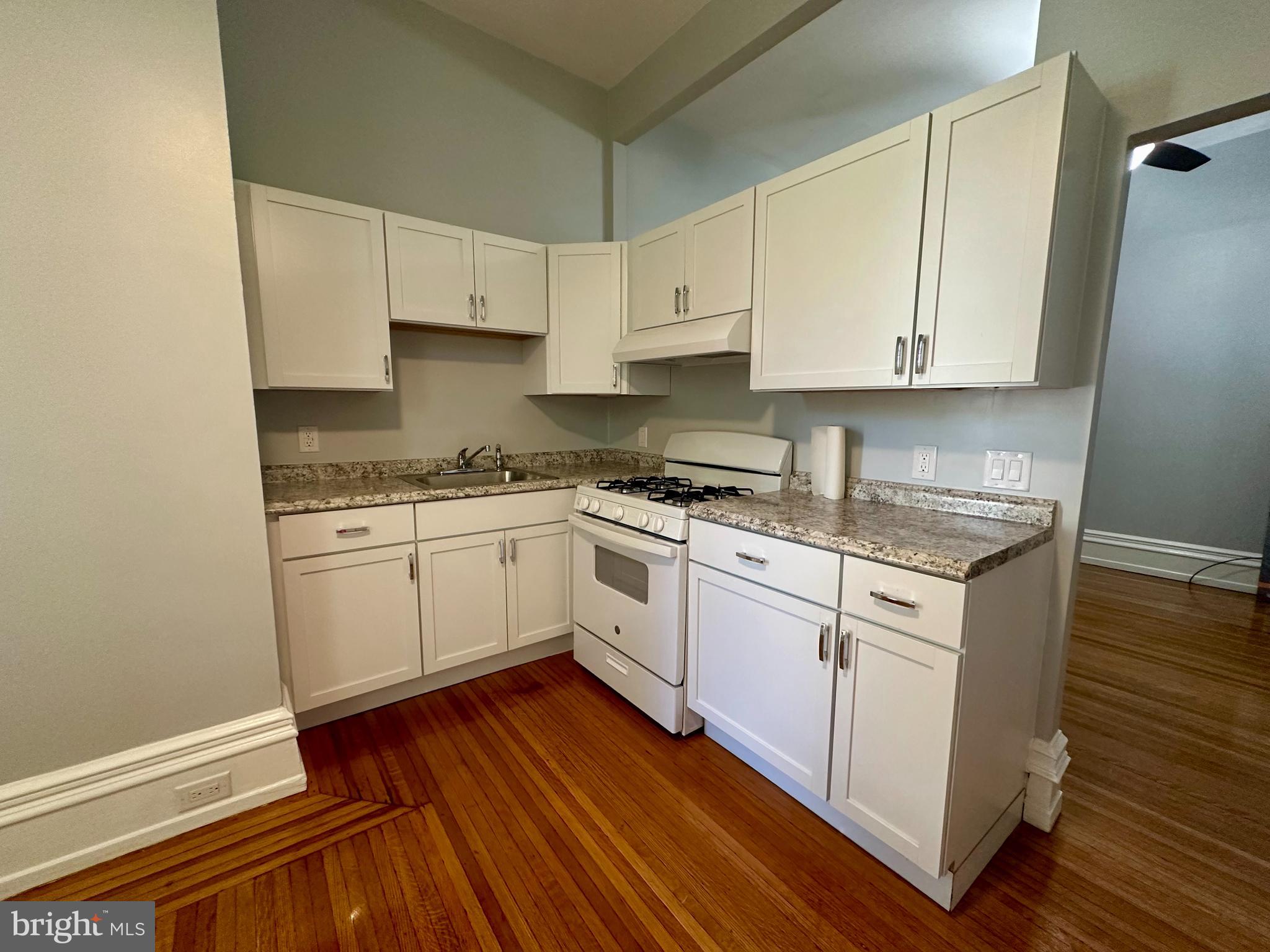 146 Sumac Street, Unit 1F Philadelphia, PA 19128 - Photo 3 of 19