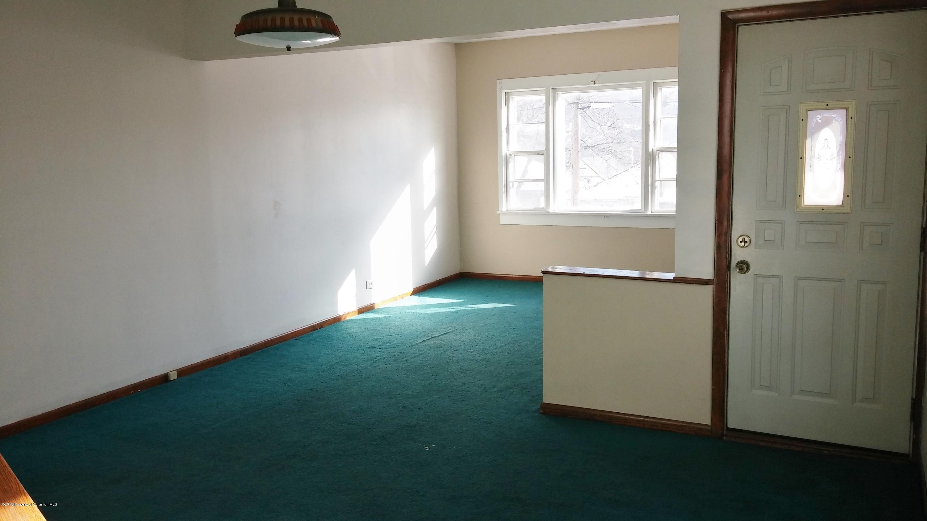903 Ridge Avenue Scranton, PA 18510 - Photo 4 of 44 Gallery Image 4