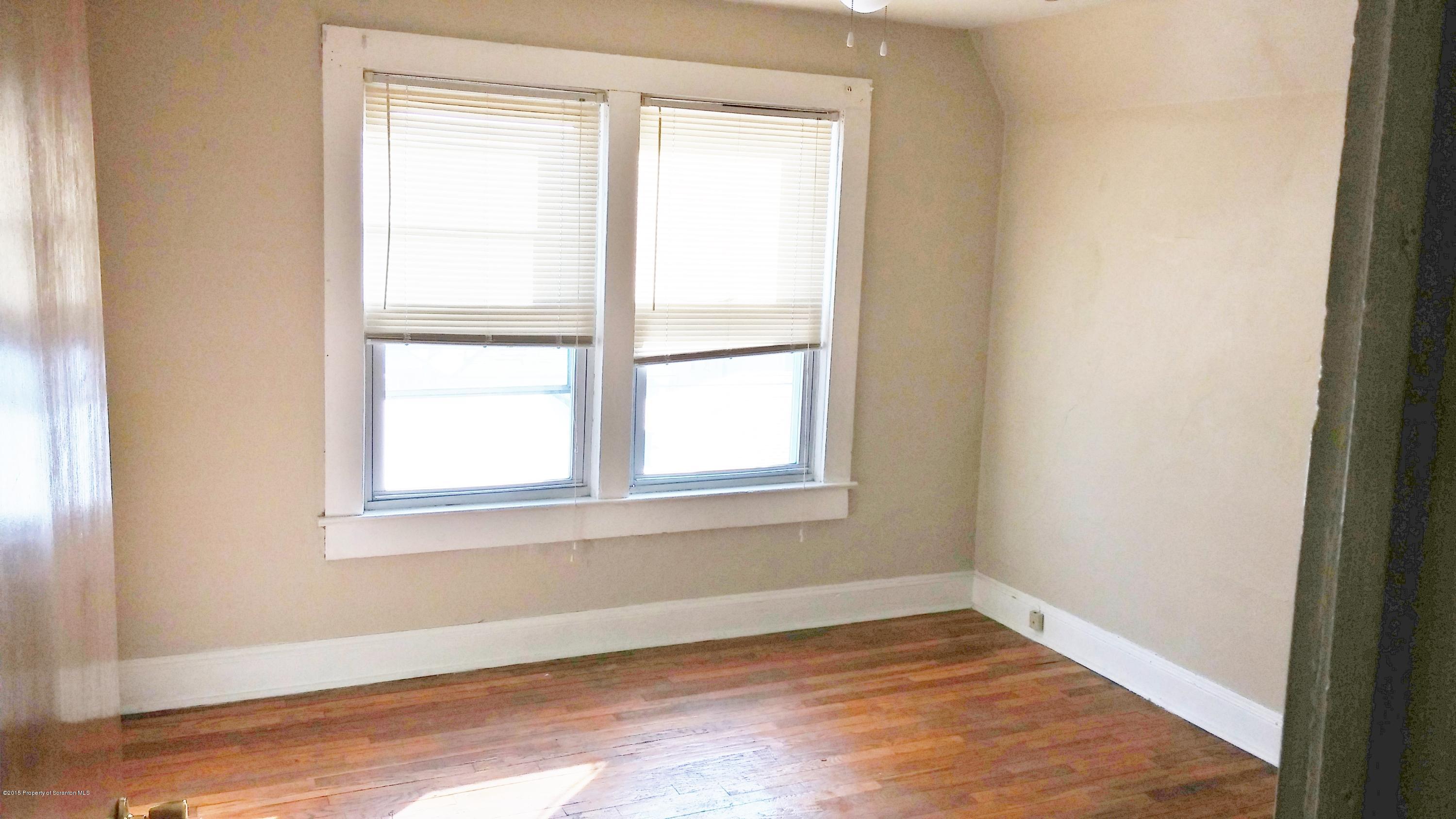 903 Ridge Avenue Scranton, PA 18510 - Photo 8 of 44 Gallery Image 8