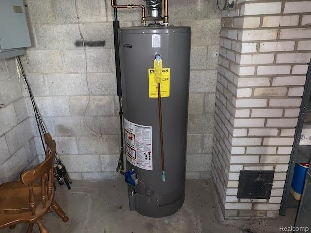 3227 Atlas Road Davison, MI 48423 - Photo 31 of 43 Hot water heater.jpg