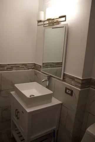 $115,000 | 6700 South South Shore Drive, Unit 21E, Chicago, IL 60649