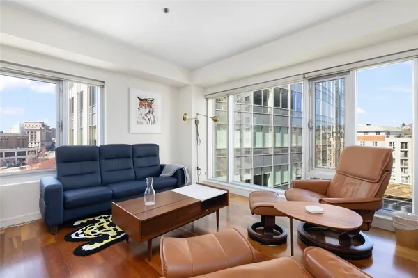 $685,000 | 200 Exchange Street, Unit 812, Providence, RI 02903