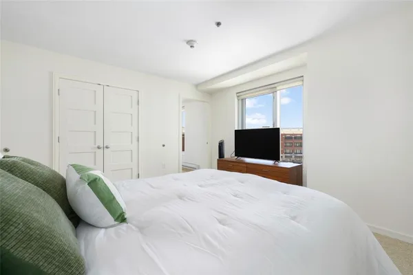 $685,000 | 200 Exchange Street, Unit 812, Providence, RI 02903