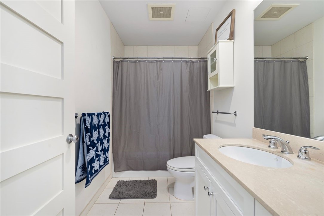 200 Exchange Street, Unit 812 Providence, RI 02903 - Photo 23 of 45 Master Bath