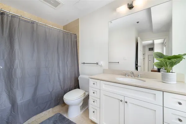 $685,000 | 200 Exchange Street, Unit 812, Providence, RI 02903