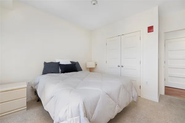 $685,000 | 200 Exchange Street, Unit 812, Providence, RI 02903