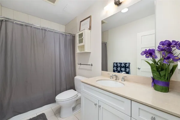 $685,000 | 200 Exchange Street, Unit 812, Providence, RI 02903