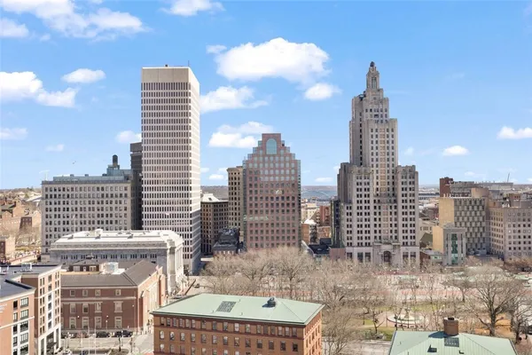 $685,000 | 200 Exchange Street, Unit 812, Providence, RI 02903