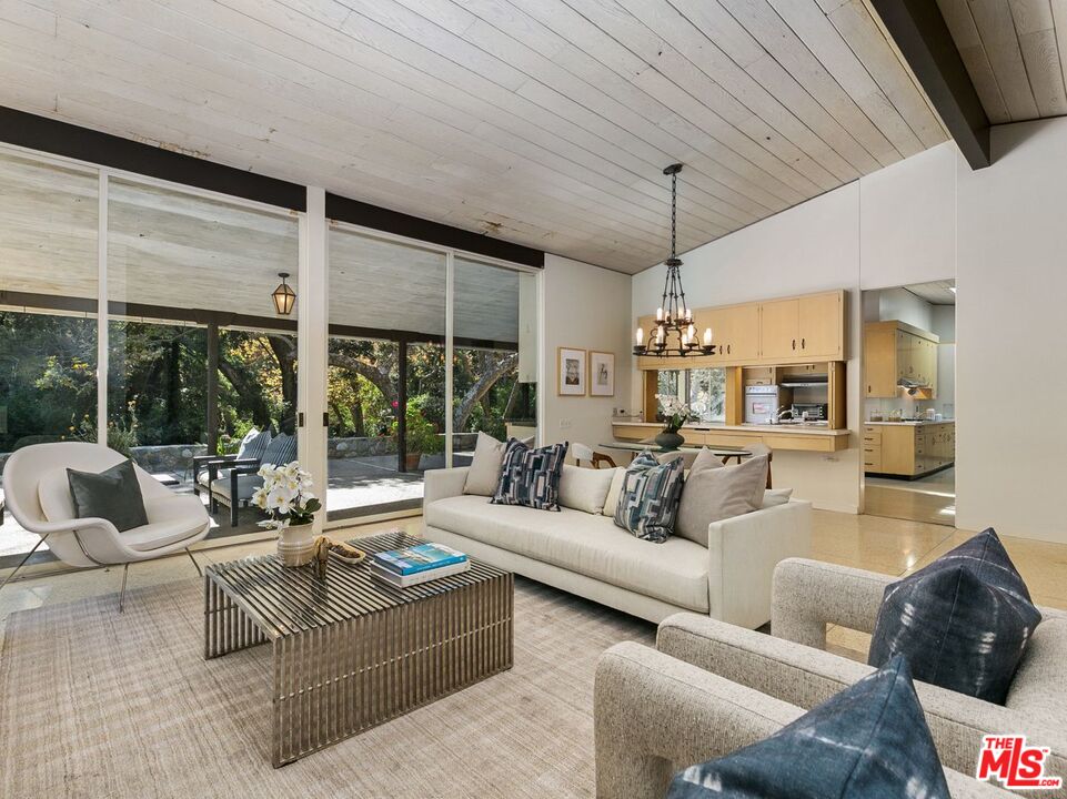 1100 Rivas Canyon Road Pacific Palisades, CA 90272 - Photo 13 of 54