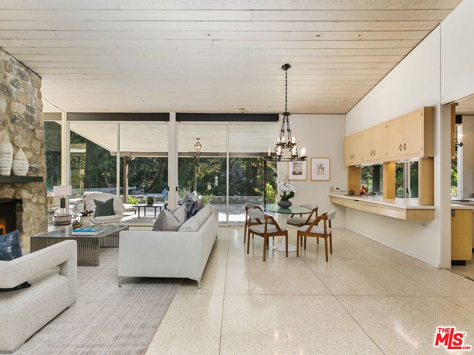 1100 Rivas Canyon Road Pacific Palisades, CA 90272 - Photo 15 of 54