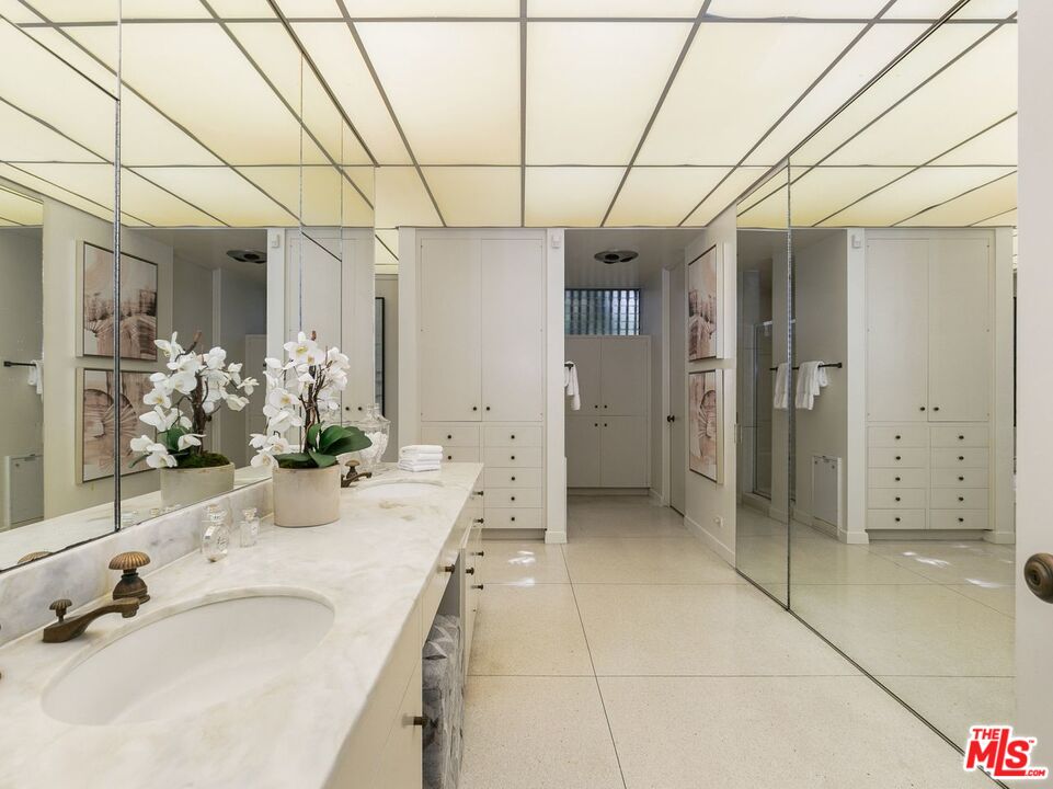 1100 Rivas Canyon Road Pacific Palisades, CA 90272 - Photo 24 of 54