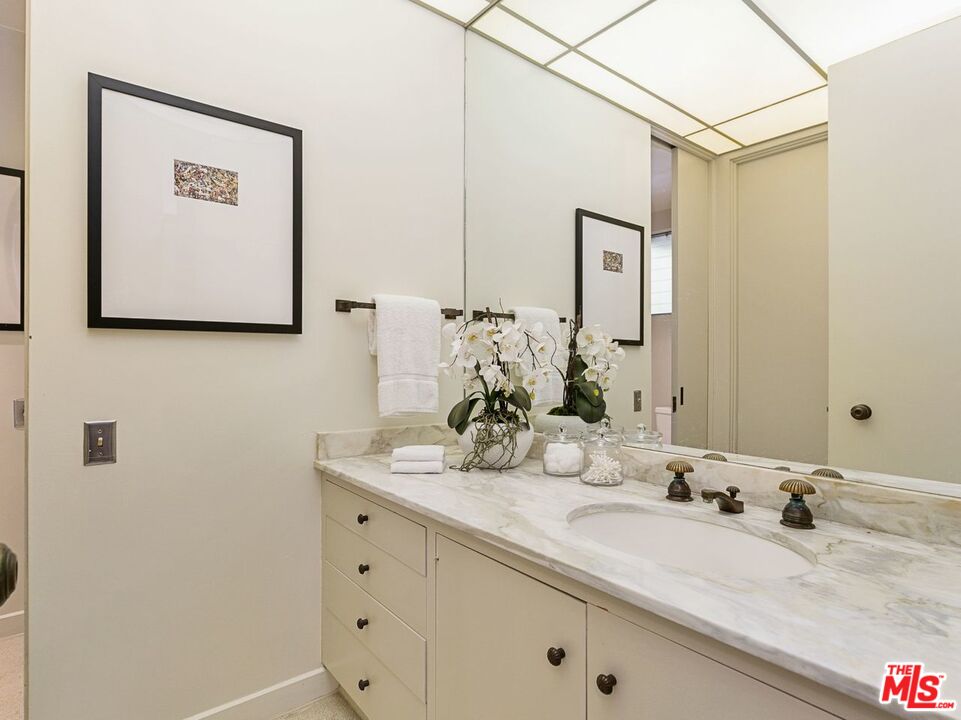 1100 Rivas Canyon Road Pacific Palisades, CA 90272 - Photo 34 of 54