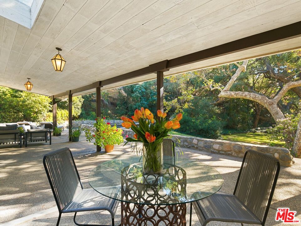 1100 Rivas Canyon Road Pacific Palisades, CA 90272 - Photo 35 of 54