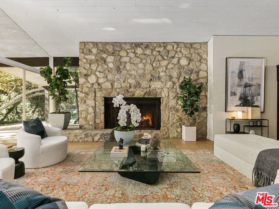 1100 Rivas Canyon Road Pacific Palisades, CA 90272 - Photo 5 of 54