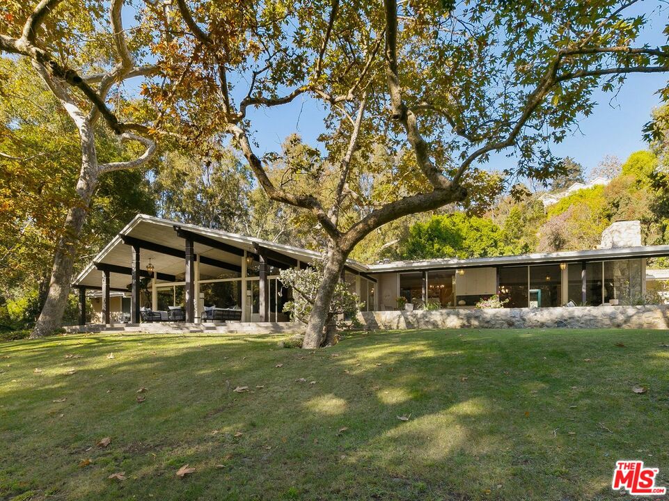 1100 Rivas Canyon Road Pacific Palisades, CA 90272 - Photo 43 of 54