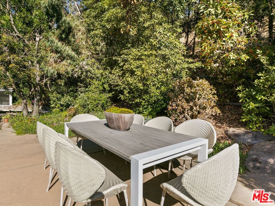 1100 Rivas Canyon Road Pacific Palisades, CA 90272 - Photo 49 of 54