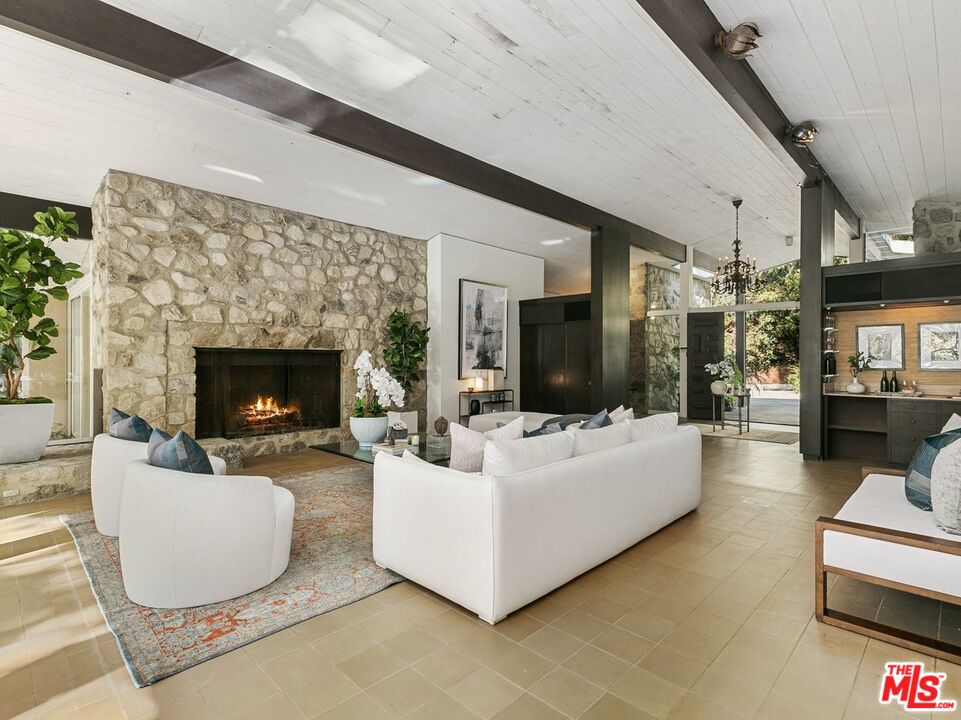 1100 Rivas Canyon Road Pacific Palisades, CA 90272 - Photo 8 of 54