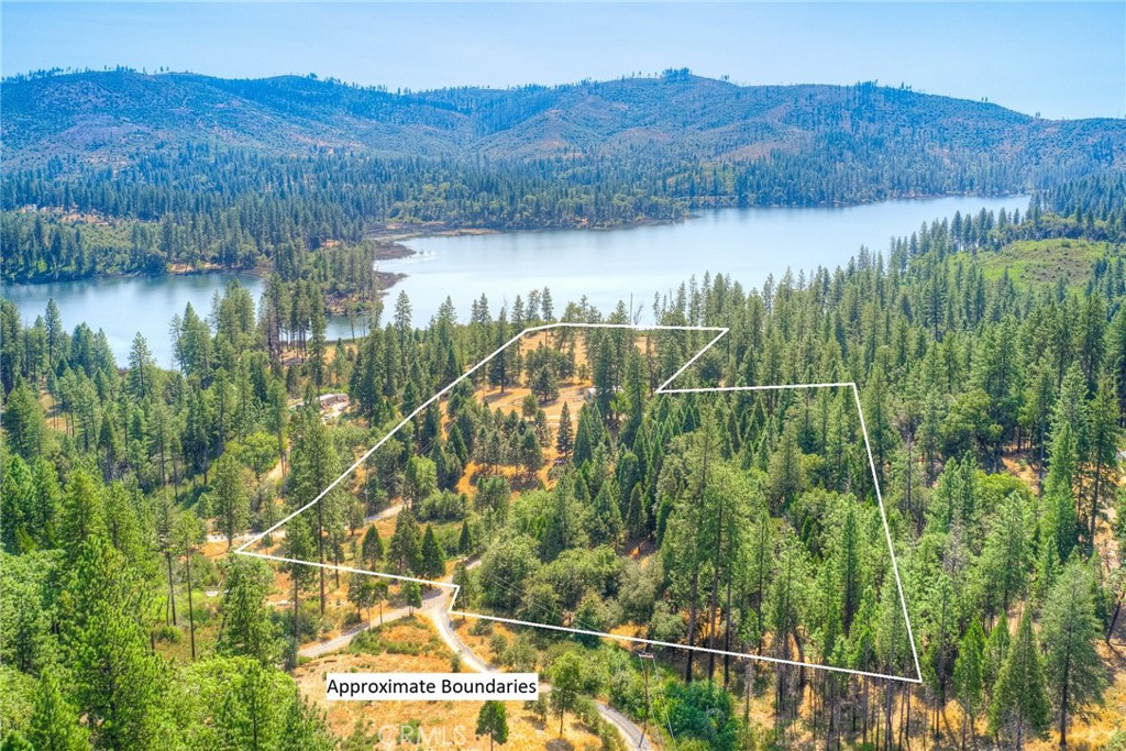 3635 Charqui Court Oroville, CA 95965 - Photo 3 of 75 a view of a back yard