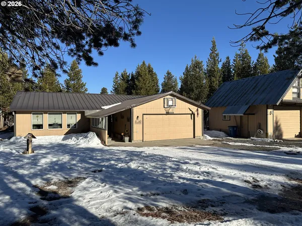 $449,900 | 123977 Surveyor Road, Crescent Lake, OR 97733
