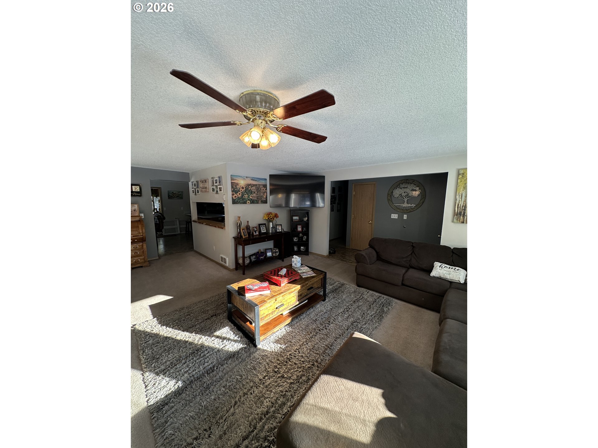 123977 Surveyor Road Crescent Lake, OR 97733 - Photo 24 of 46 a living room with furniture and a rug