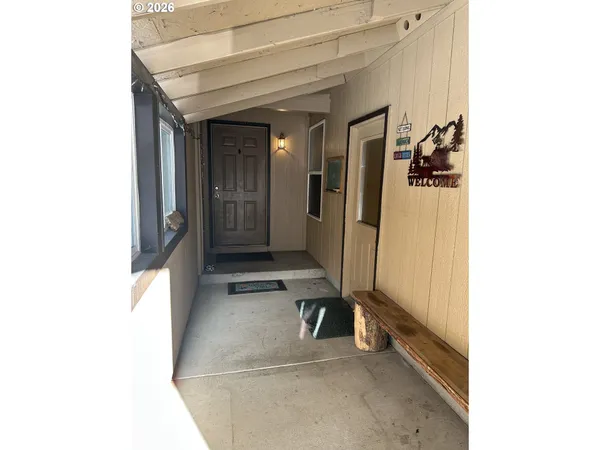 $449,900 | 123977 Surveyor Road, Crescent Lake, OR 97733