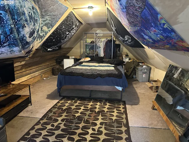 a view of a backyard of the house