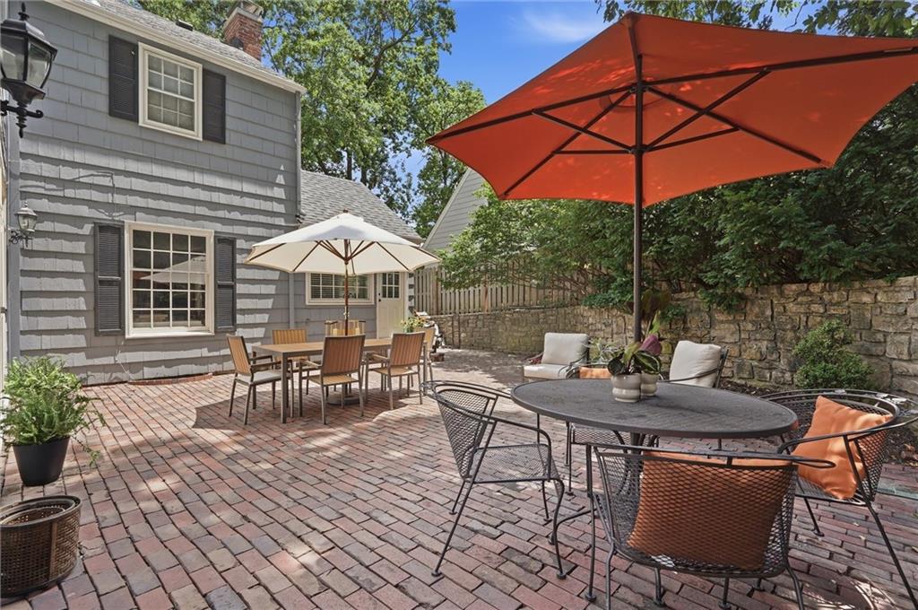 5622 Suwanee Road Fairway, KS 66205 - Photo 4 of 10