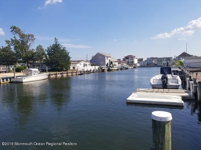 20 Esplanade Brick, NJ 08723 - Photo 24 of 26 351-630294 view 2