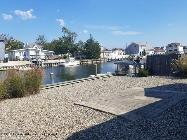 20 Esplanade Brick, NJ 08723 - Photo 26 of 26 351-630294 yard 2