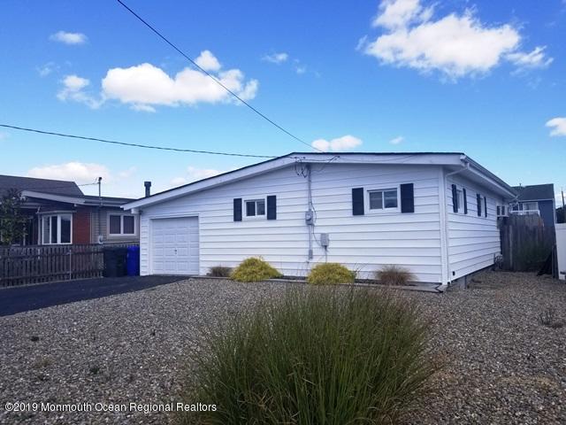 20 Esplanade Brick, NJ 08723 - Photo 3 of 26 351-630294 side 1