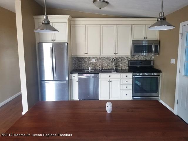 20 Esplanade Brick, NJ 08723 - Photo 7 of 26 351-630294 kitchen 4