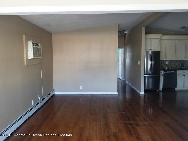 20 Esplanade Brick, NJ 08723 - Photo 10 of 26 351-630294 living 2