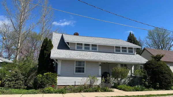 $135,000 | 203 Monroe Street, Hanover, IL 61041