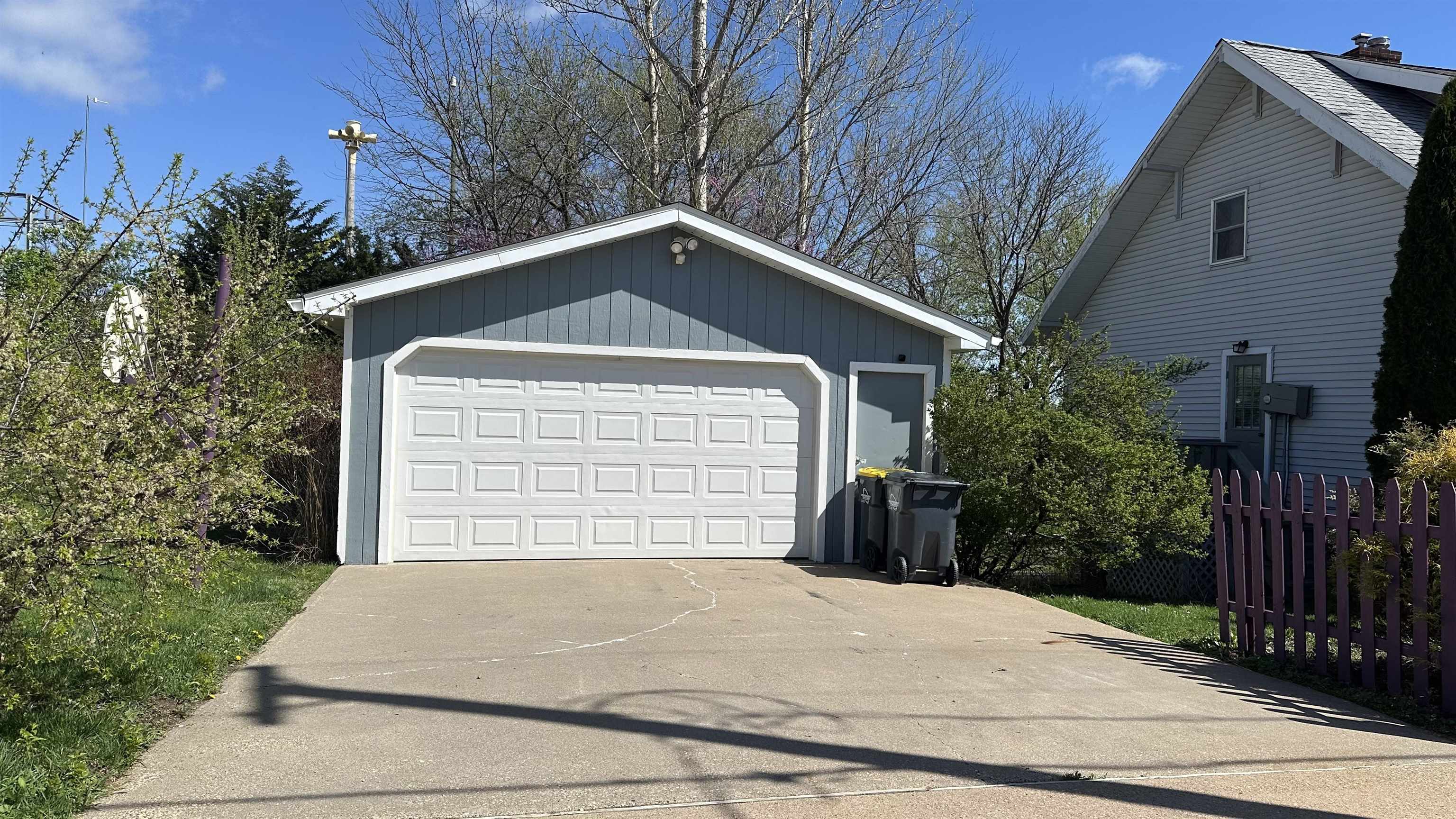 203 Monroe Street Hanover, IL 61041 - Photo 4 of 33