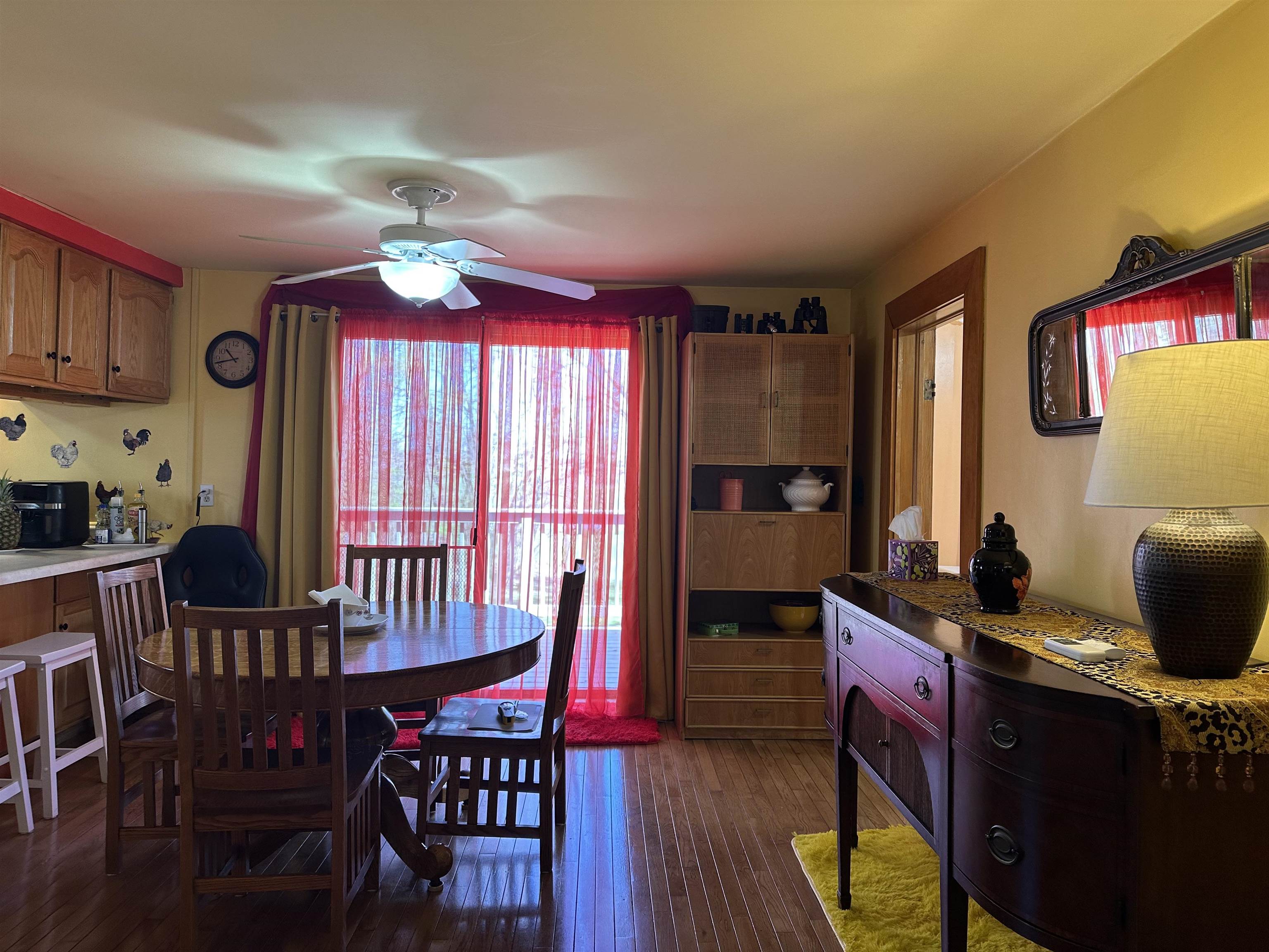 203 Monroe Street Hanover, IL 61041 - Photo 5 of 33