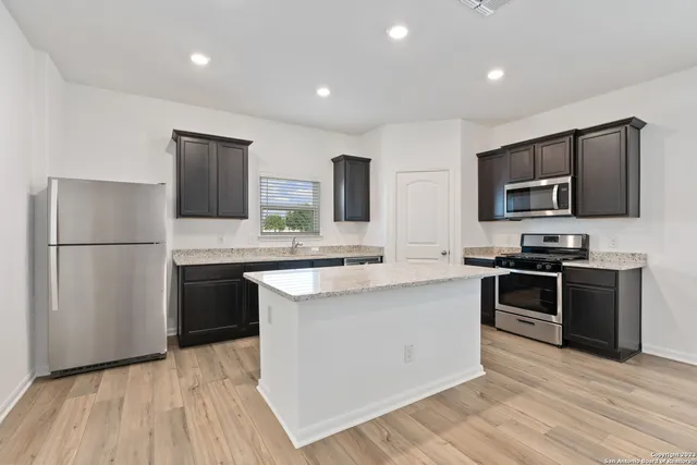 $1,950 | 10803 Quinn Court, San Antonio, TX 78252