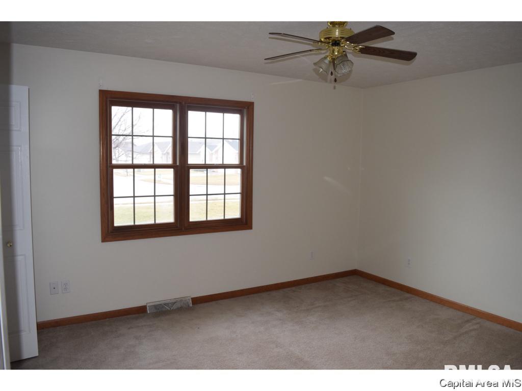 2417 Harrier Road Springfield, IL 62711 - Photo 11 of 19