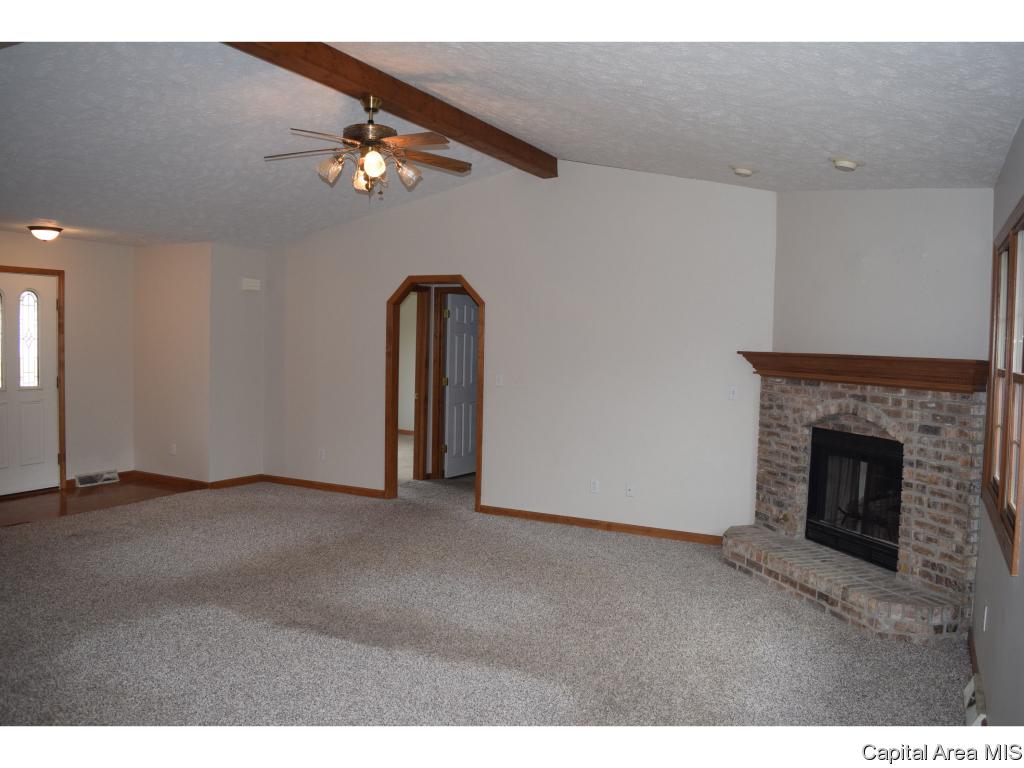 2417 Harrier Road Springfield, IL 62711 - Photo 3 of 19
